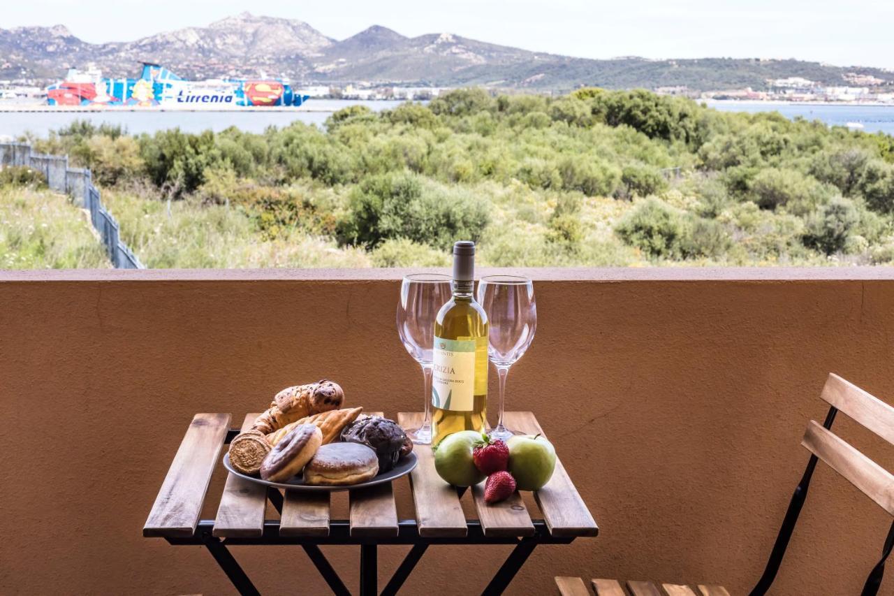 Homey Experience - Navy Sea View Apartments Olbia Exterior photo